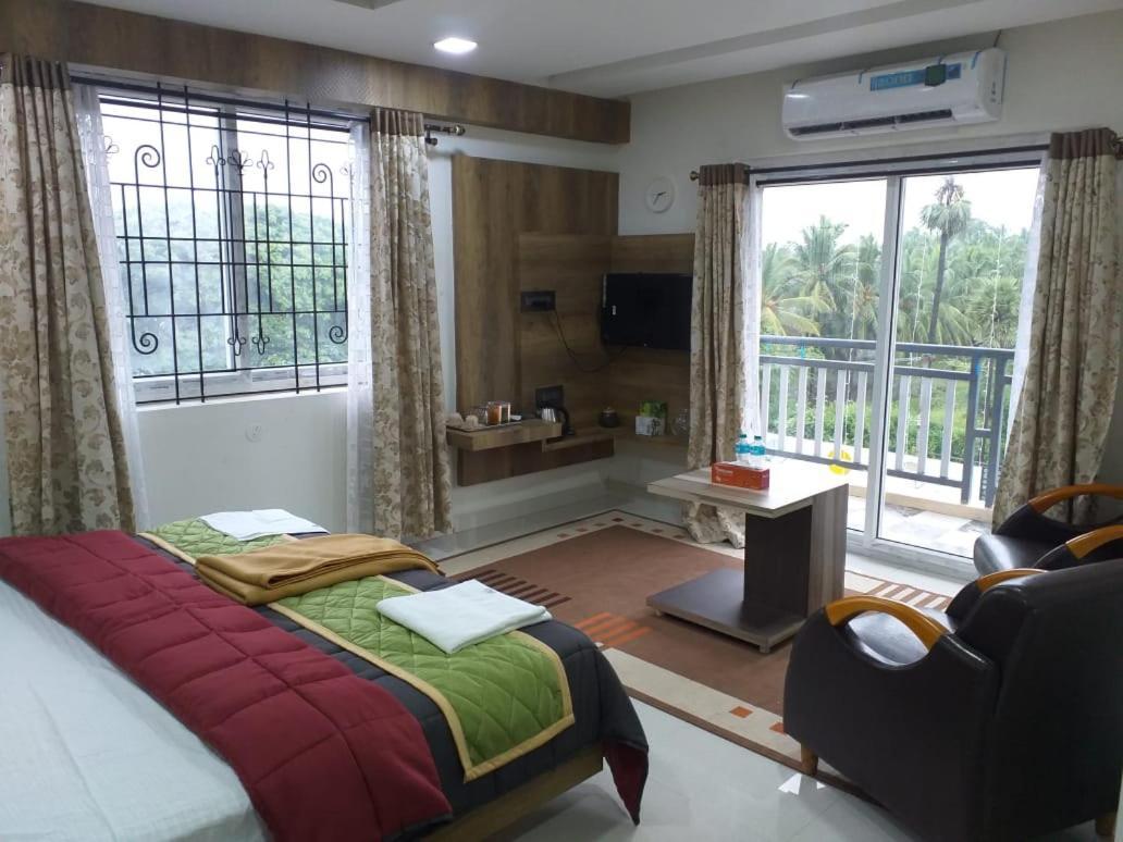 Grand Meridian Vinnamangalam Exterior foto