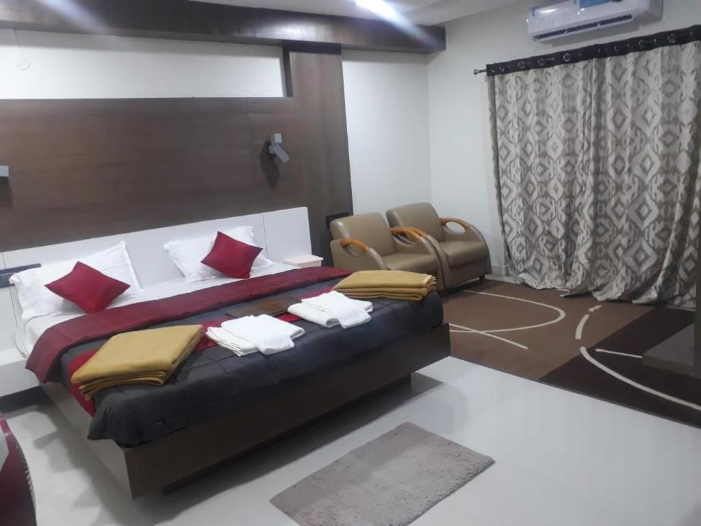 Grand Meridian Vinnamangalam Exterior foto